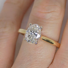 Load image into Gallery viewer, Aroca "Velora" 18ct Yellow Gold Lab Grown Diamond Oval Solitaire Engagement Ring 1.50ct SKU 7707048
