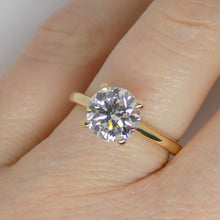 Load image into Gallery viewer, 18ct Yellow Gold Round Brilliant Lab Grown Diamond Solitaire Engagement Ring 2.07ct SKU 7707057
