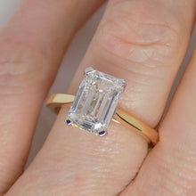Load image into Gallery viewer, 18ct Yellow Gold Emerald Cut Lab Grown Diamond Engagement Ring 3.07ct SKU 7707079
