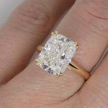 Load image into Gallery viewer, 18CT Yellow Gold Cushion Cut Lab Grown Diamond 5.00ct SKU 7707138
