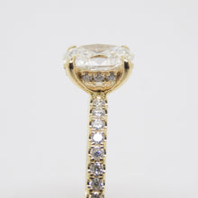 Load image into Gallery viewer, 18CT Yellow Gold Oval Lab Grown Diamond &amp; Lab Grown Diamond Shoulders 1.25ct SKU 7711020
