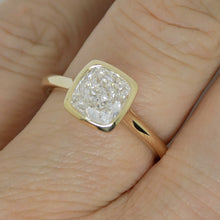 Load image into Gallery viewer, Aroca 18ct "Époque" Yellow Gold Lab Grown Princess Cut Diamond Engagement Ring 1.52CT SKU 7711024
