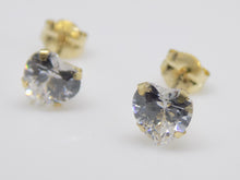 Load image into Gallery viewer, 9ct Yellow Gold CZ Heart Stud Earrings SKU 1507043
