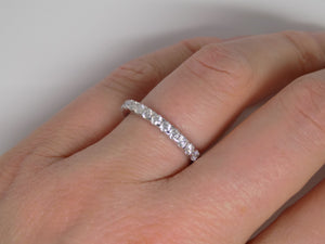 18ct White Gold Claw Set Round Brilliant Diamonds 3/4 Wedding/Eternity Ring 0.75ct SKU 8802041