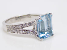 Load image into Gallery viewer, 18ct White Gold Rectangle 3.08ct Aquamarine Split 0.34ct Diamond Shoulders SKU 8802098
