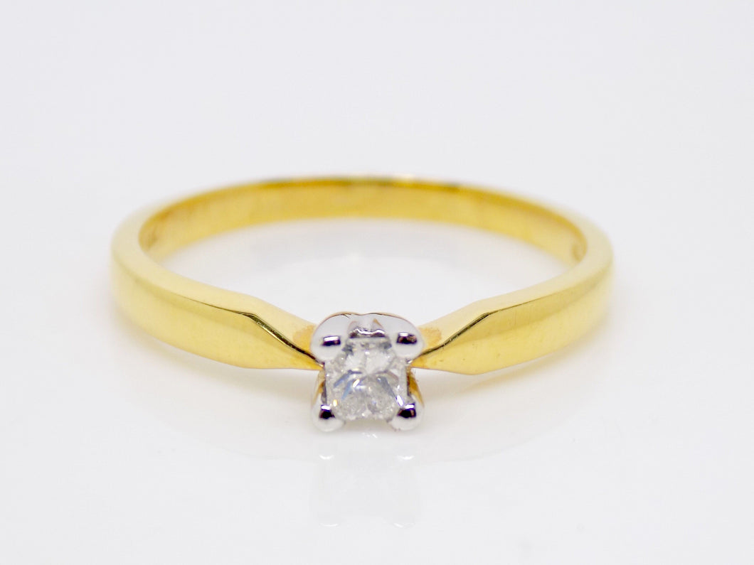 18ct Yellow Gold Princess Cut Diamond Solitaire Engagement Ring 0.15ct SKU 8803091