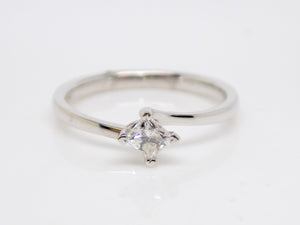 18ct White Gold Princess Cut Diamond Solitaire Twist Engagement Ring 0.25ct SKU 8803150