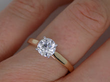 Load image into Gallery viewer, 9ct Yellow Gold Round Brilliant Lab Grown Diamond Solitaire Engagement Ring 1.00ct SKU 7707028
