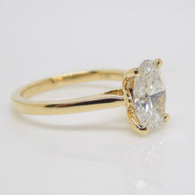 Load image into Gallery viewer, Aroca "Velora" 18ct Yellow Gold Oval Lab Grown Diamond Solitaire Engagement Ring 2.03ct SKU 7707064
