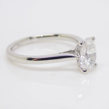 Load image into Gallery viewer, Aroca "Velora" Platinum Oval Lab Grown Diamond Solitaire Engagement Ring 1.00ct SKU 7707067
