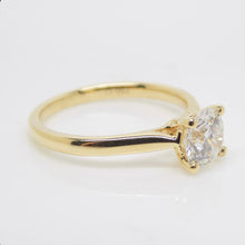 Load image into Gallery viewer, 18ct Yellow Gold Round Brilliant Lab Grown Diamond Solitaire Engagement Ring 1.00ct SKU 7707070
